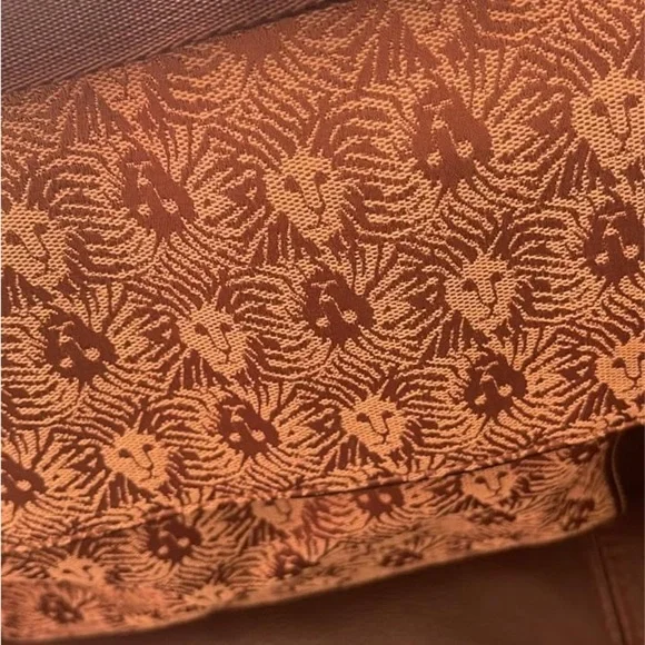 Large Anne Klein Tote/Carpetbag.